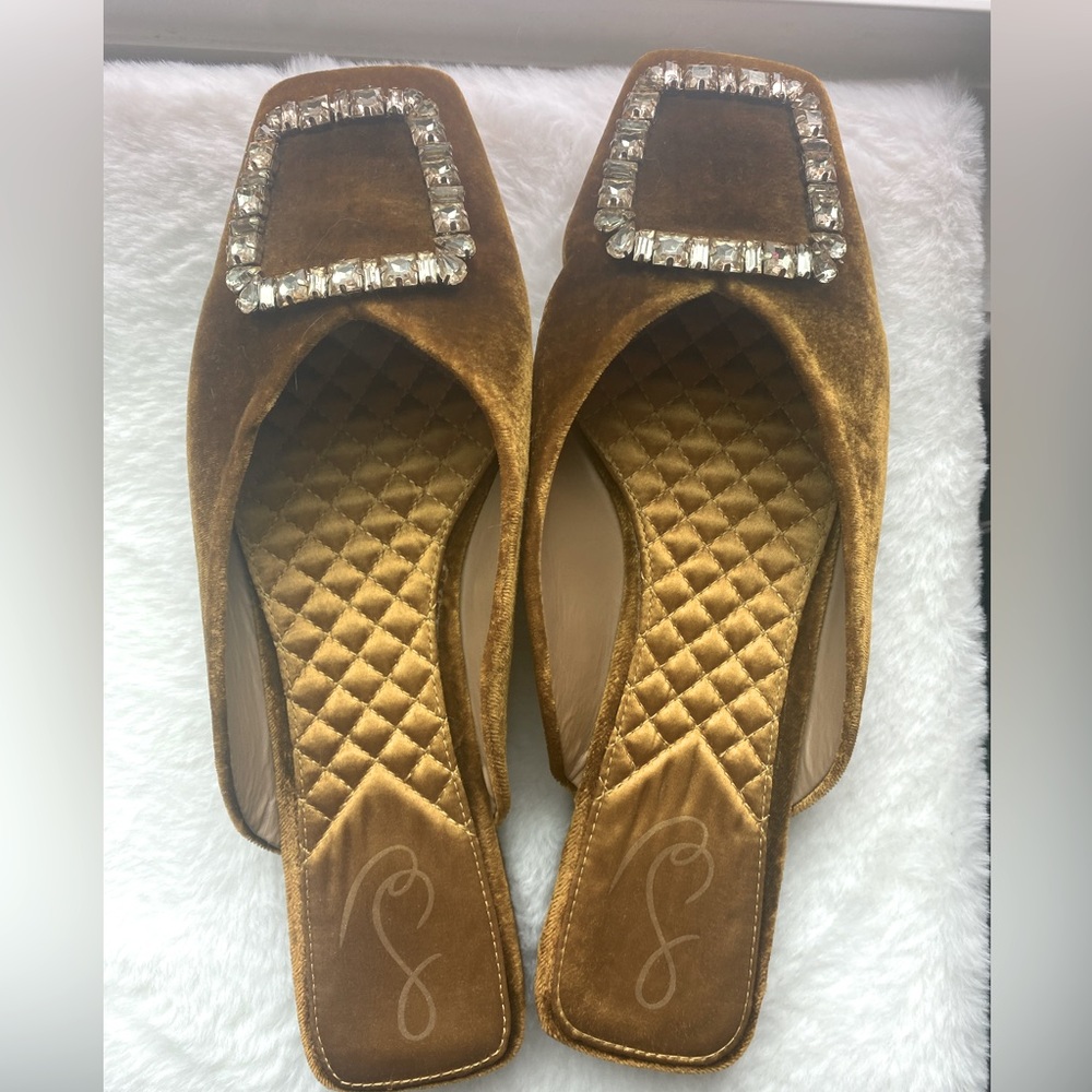 SAME EDELMAN velvet slides with square toe